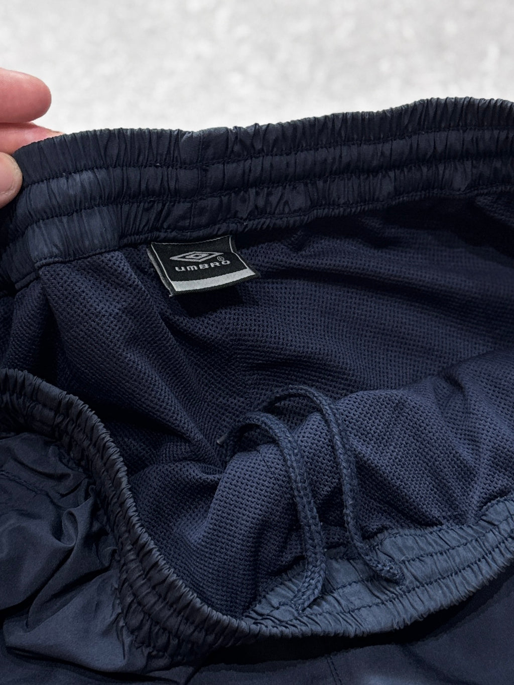 Vintage 2000s Umbro Adjustable 3/4 Track Shorts (L)