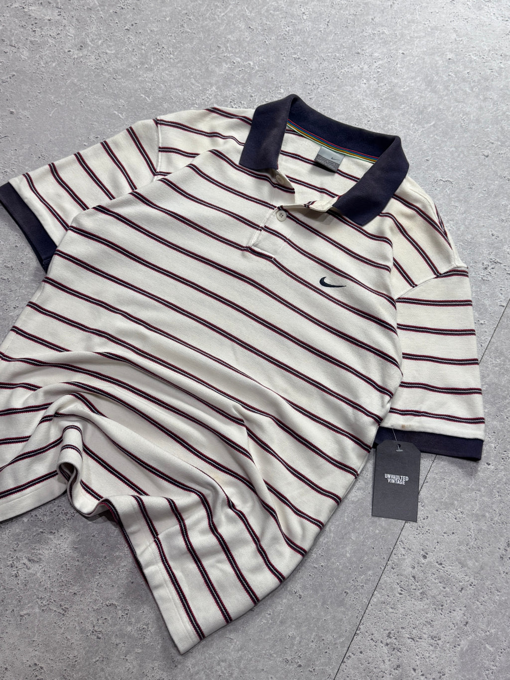 Vintage 2000s Nike Polo Shirt (M)