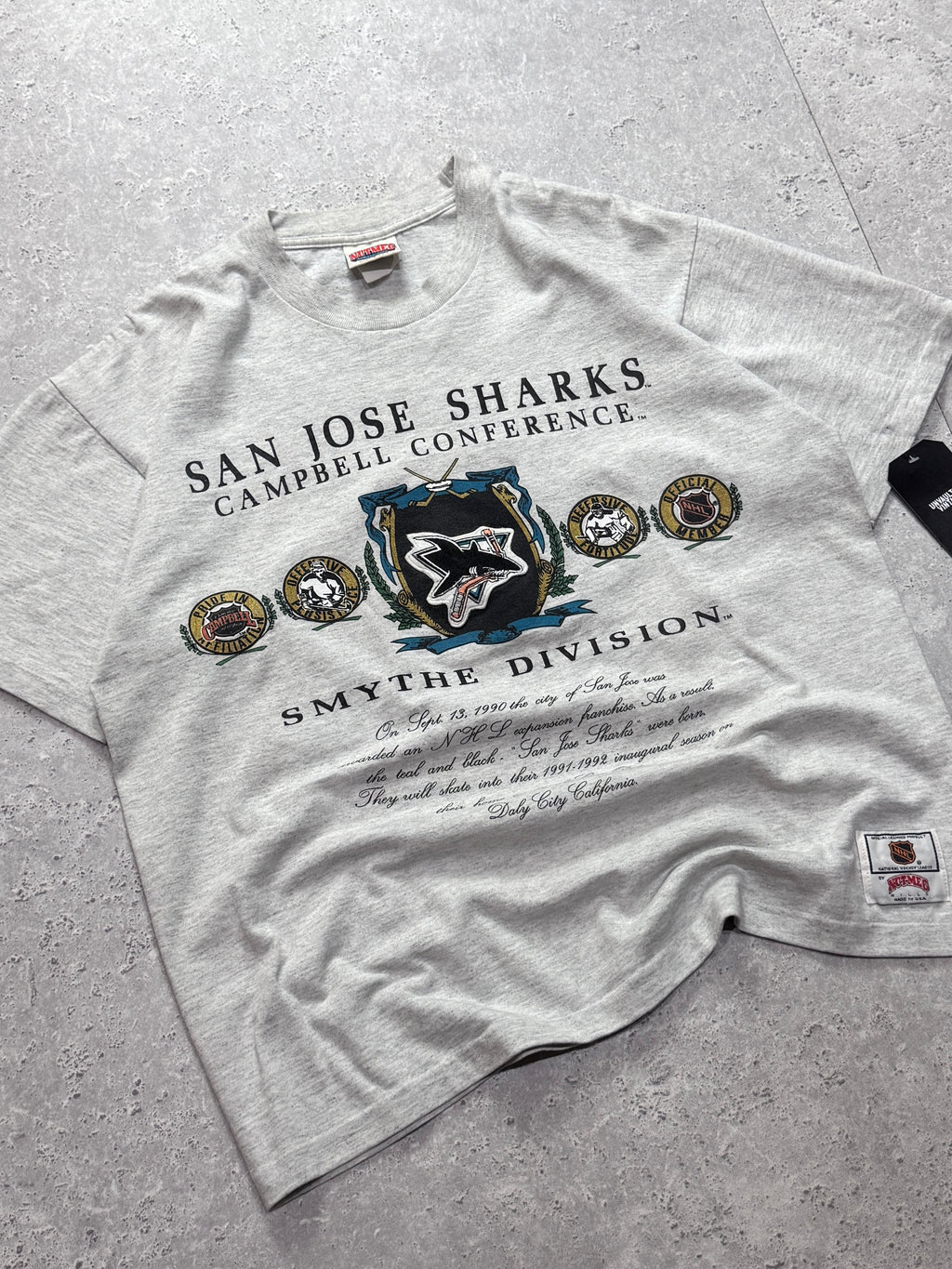 Vintage 90s Nutmeg X San Jose Sharks MLB Tee (L)