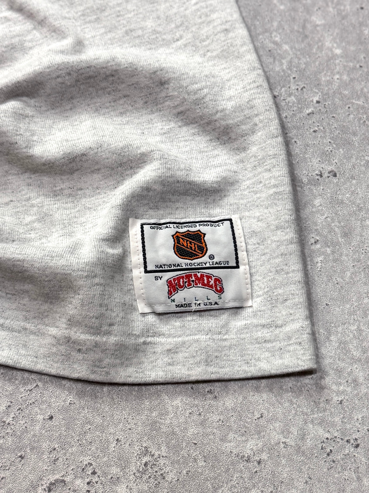 Vintage 90s Nutmeg X San Jose Sharks MLB Tee (L)