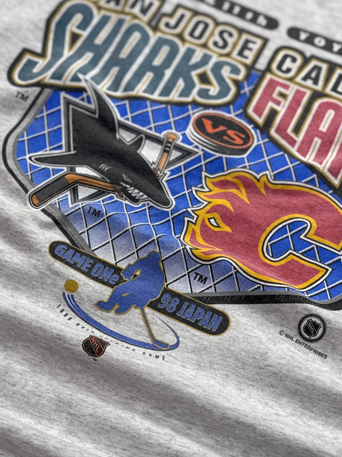 Vintage 90s San Jose Sharks Vs Calgary Flames NHL Tee (L)