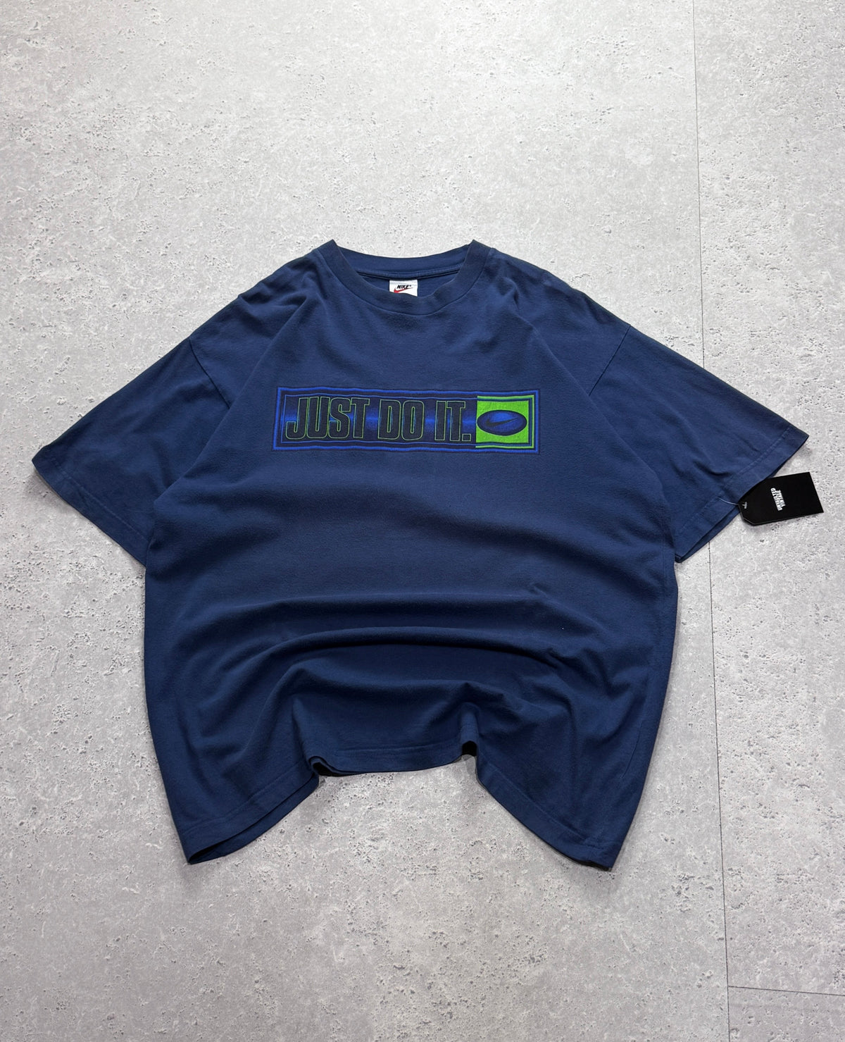 Vintage 90s Nike Just Do It Spellout Tee (L)