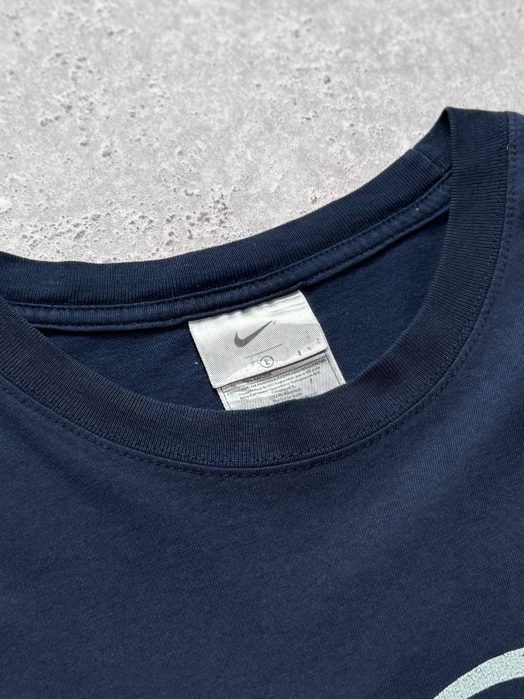 Vintage 2000s Nike Tuned Air Spellout Tee (L)