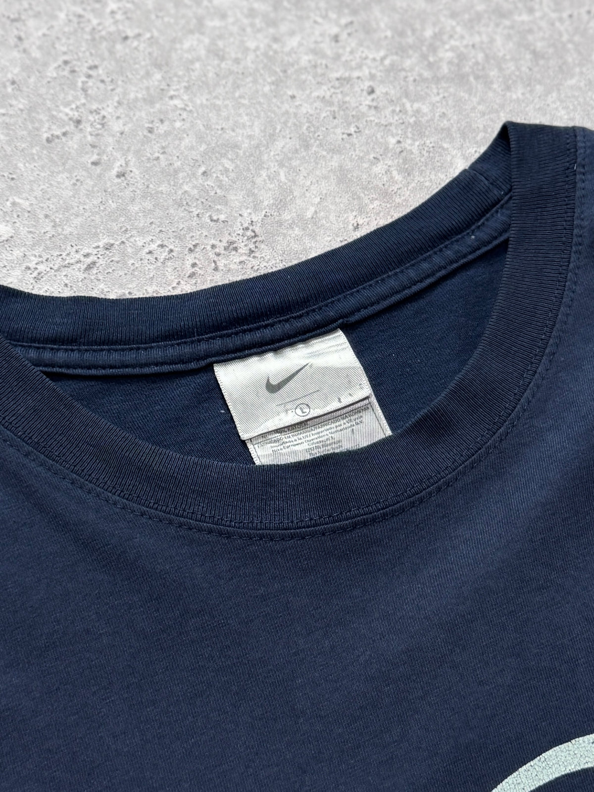 Vintage 2000s Nike Tuned Air Spellout Tee (L)