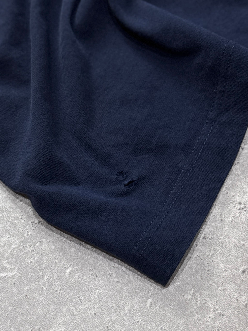 Vintage 2000s Nike Tuned Air Spellout Tee (L)