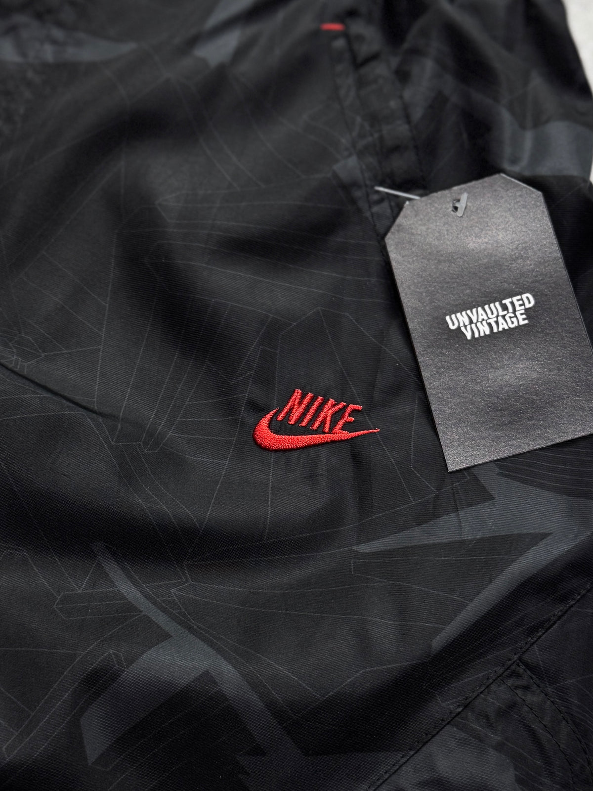 Vintage 2000s Nike Track Shorts (M)