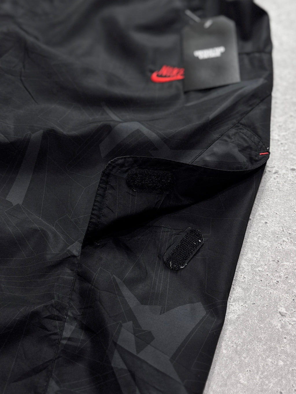Vintage 2000s Nike Track Shorts (M)