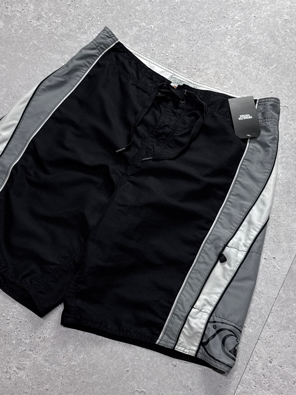 Vintage 2000s Quiksilver Board Shorts (32”)