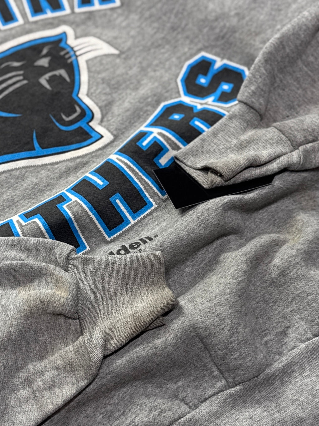 Vintage 90s Carolina Panthers Grey NFL Sweater (L)