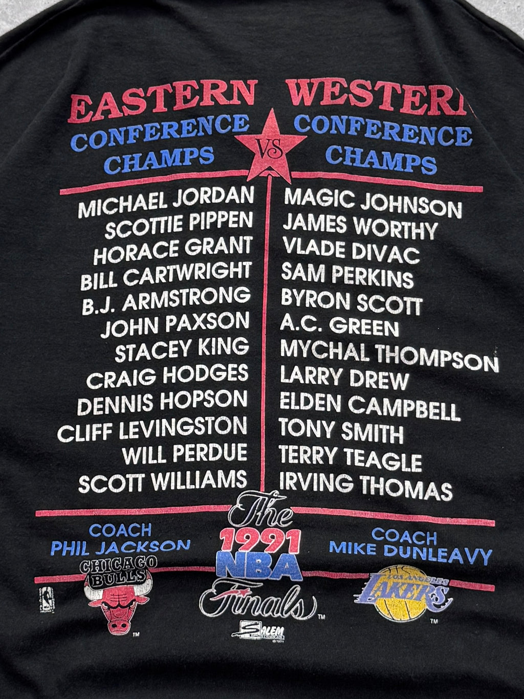 Vintage 1991 NBA Finals Michael Jordan Vs Magic Johnson Tee (XL)