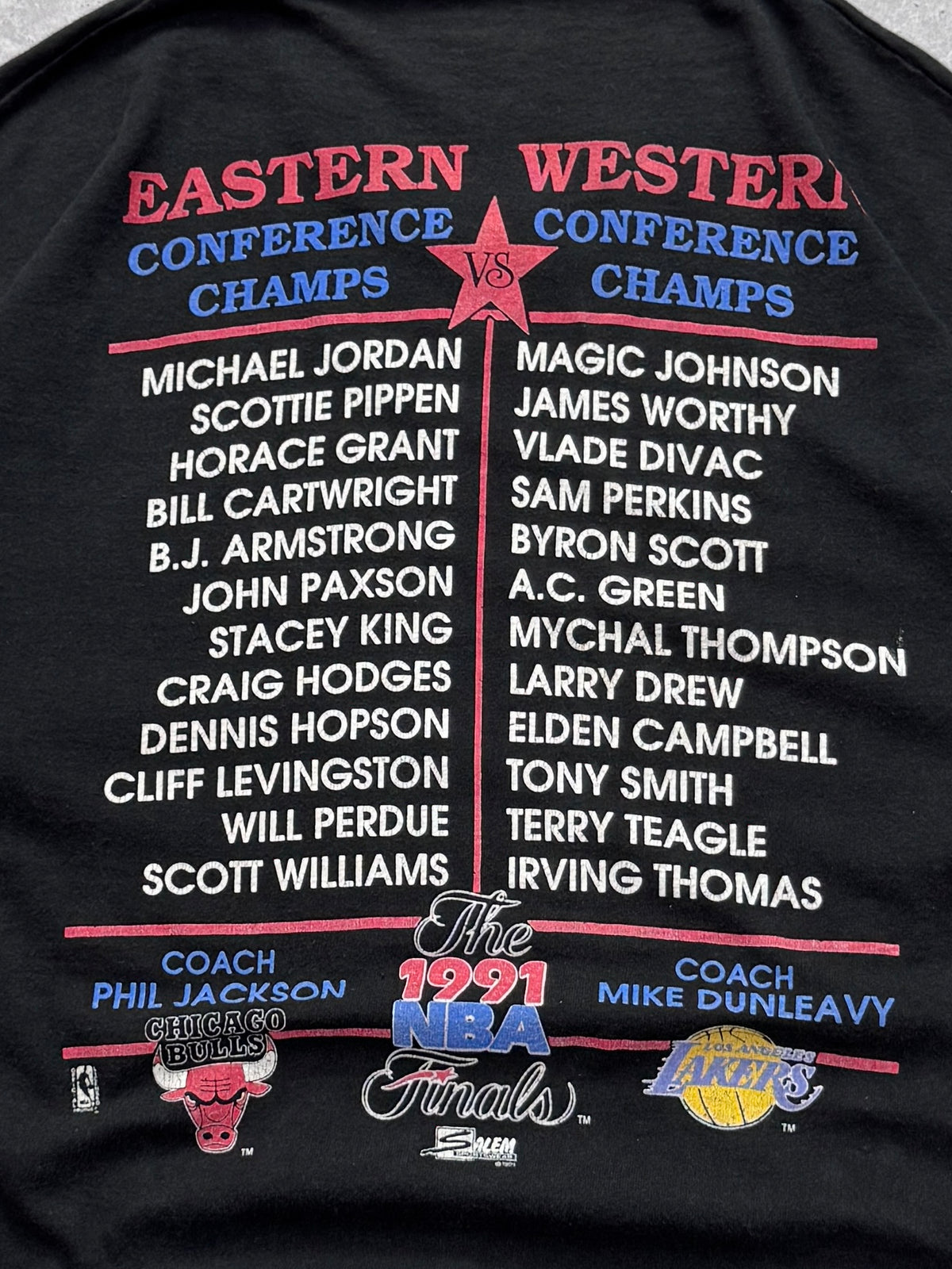 Vintage 1991 NBA Finals Michael Jordan Vs Magic Johnson Tee (XL)