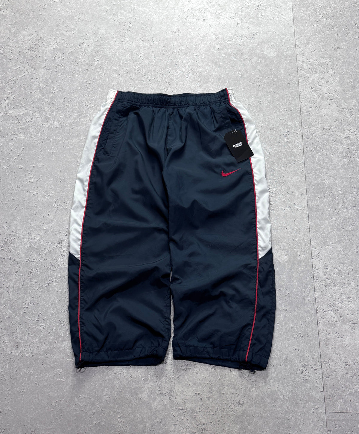 Vintage 2000s Nike 3/4 Adjustable Track Shorts (L)