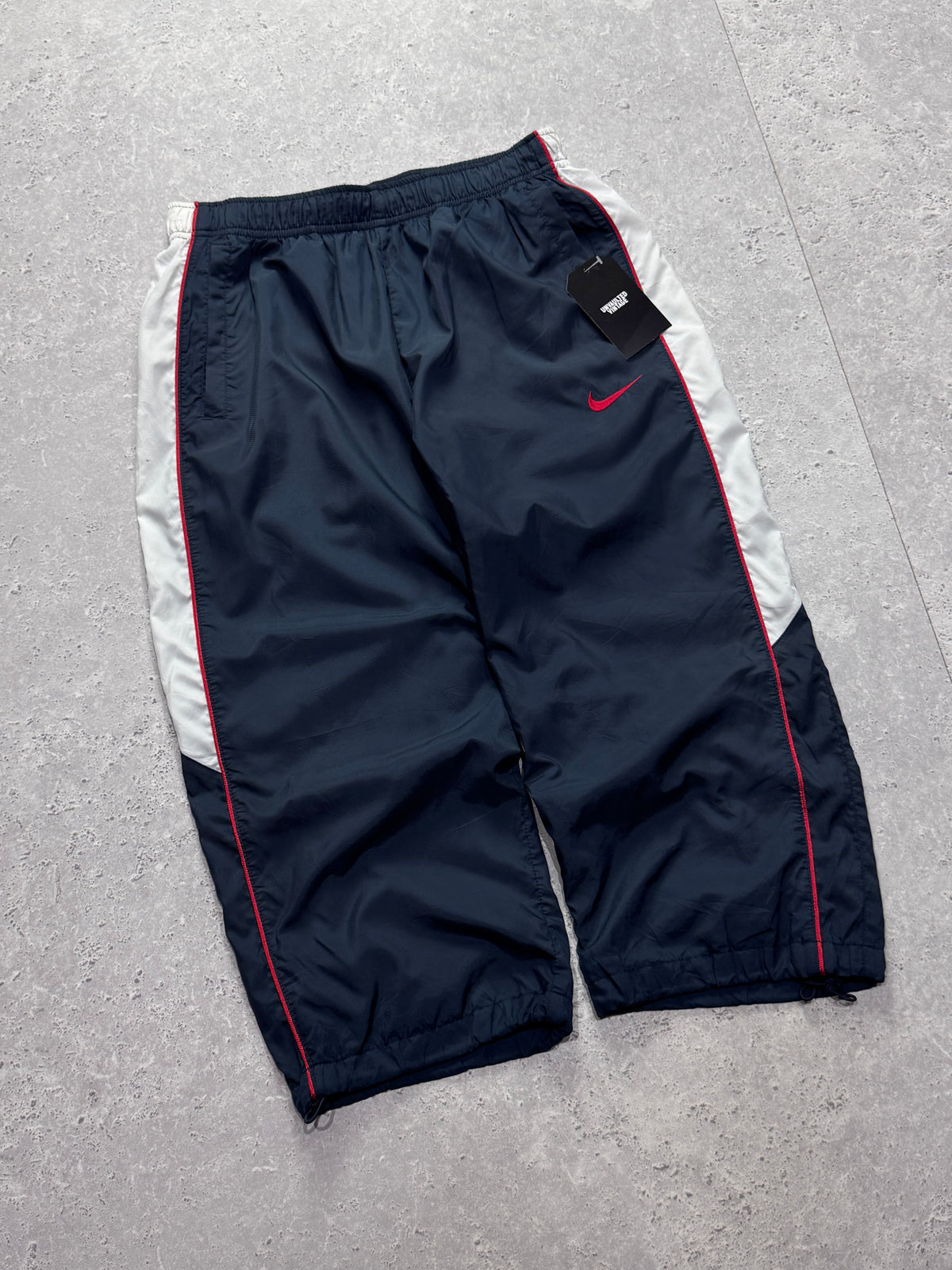 Vintage 2000s Nike 3/4 Adjustable Track Shorts (L)
