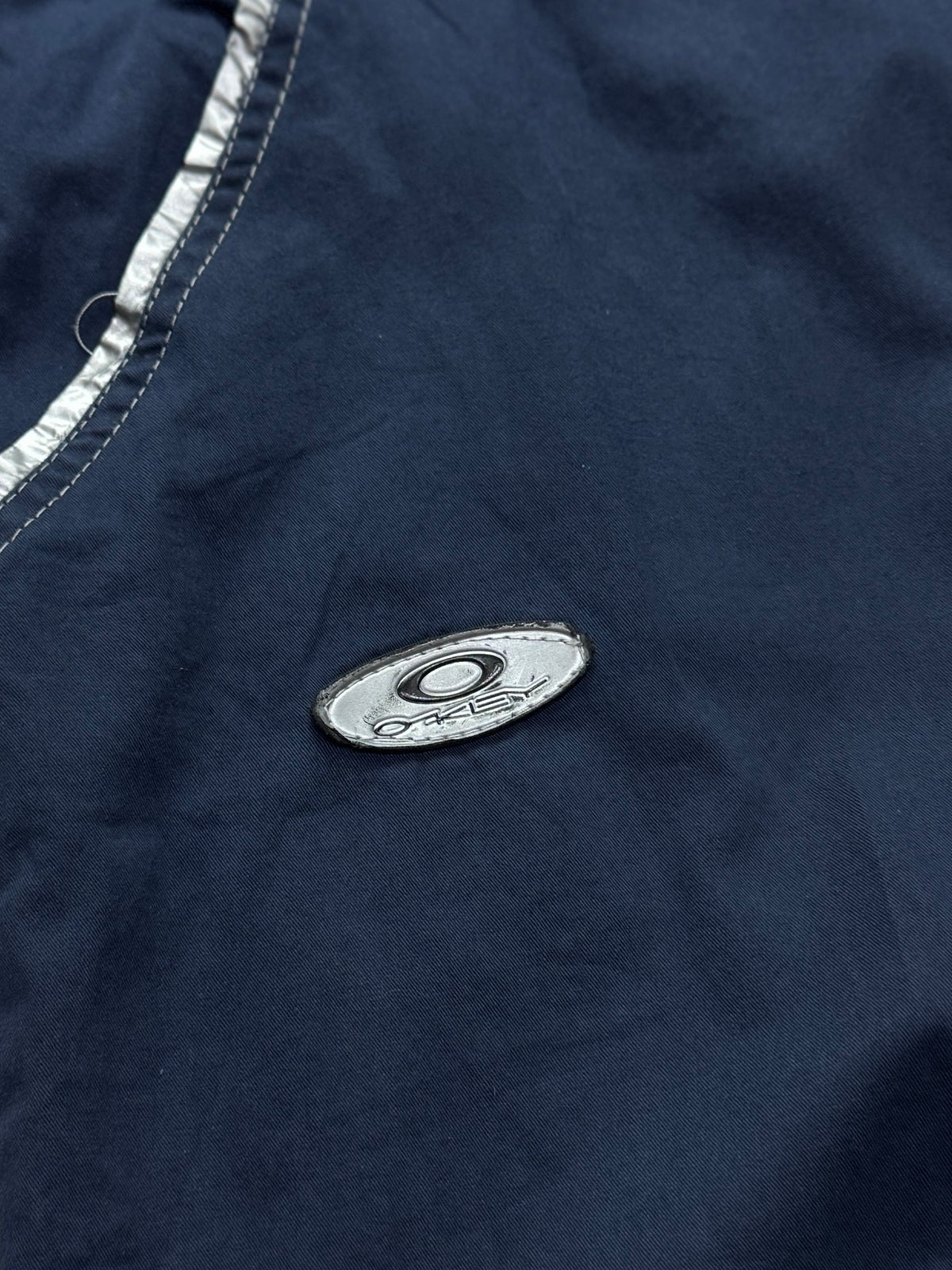 Vintage Y2K Oakley Cargo Shorts (32”)