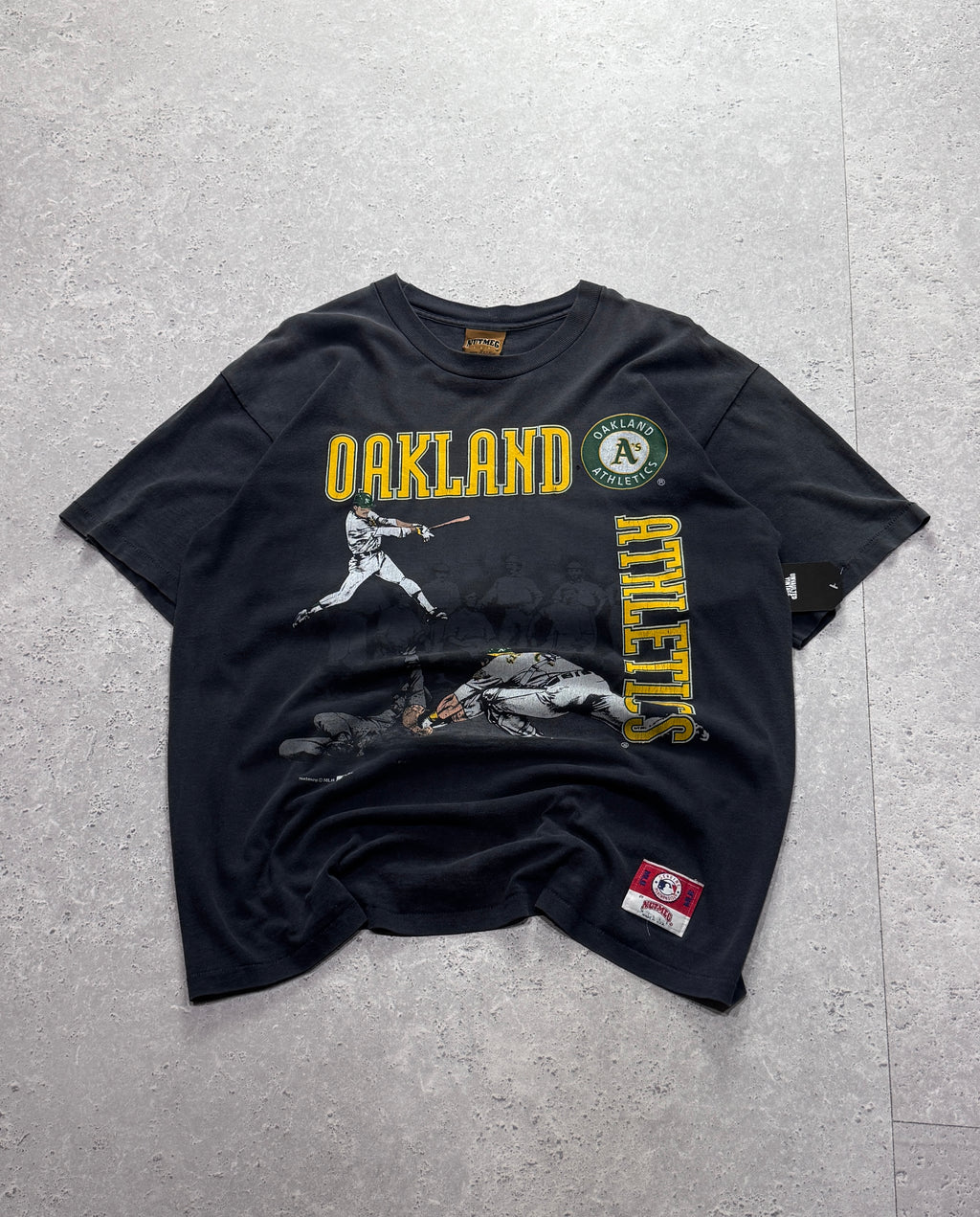 Vintage 90s Oakland Athletics MLB Black Graphic Tee (L)