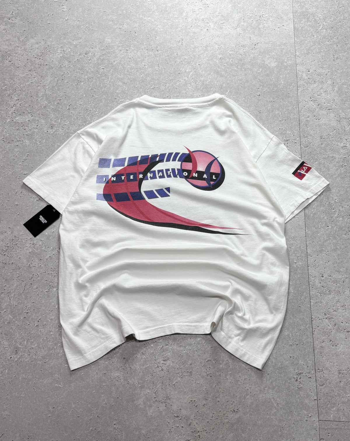 Vintage 90s Fila International Tee (XL)
