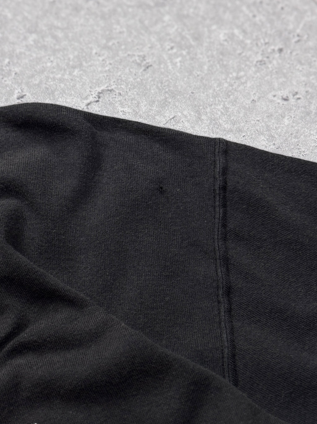 Vintage 2000s Carhartt  Black Logo Tee (L)