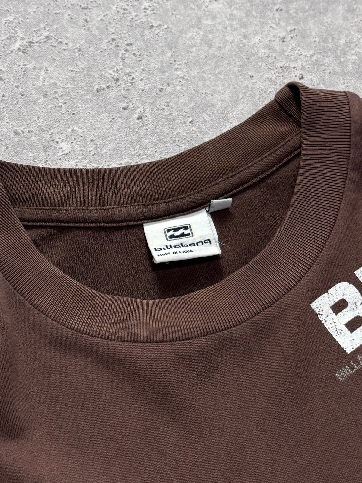 Vintage 2000s Billabong Australia Tee (L)