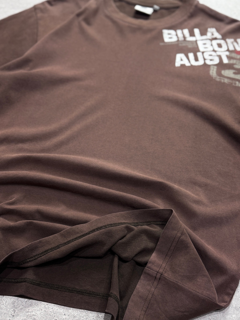 Vintage 2000s Billabong Australia Tee (L)