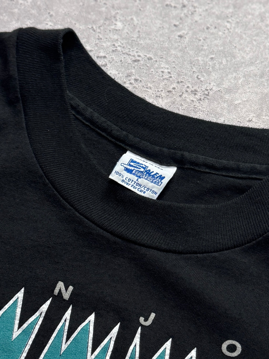 Vintage 1992 Salem X San Jose Sharks NHL Graphic Tee (M)