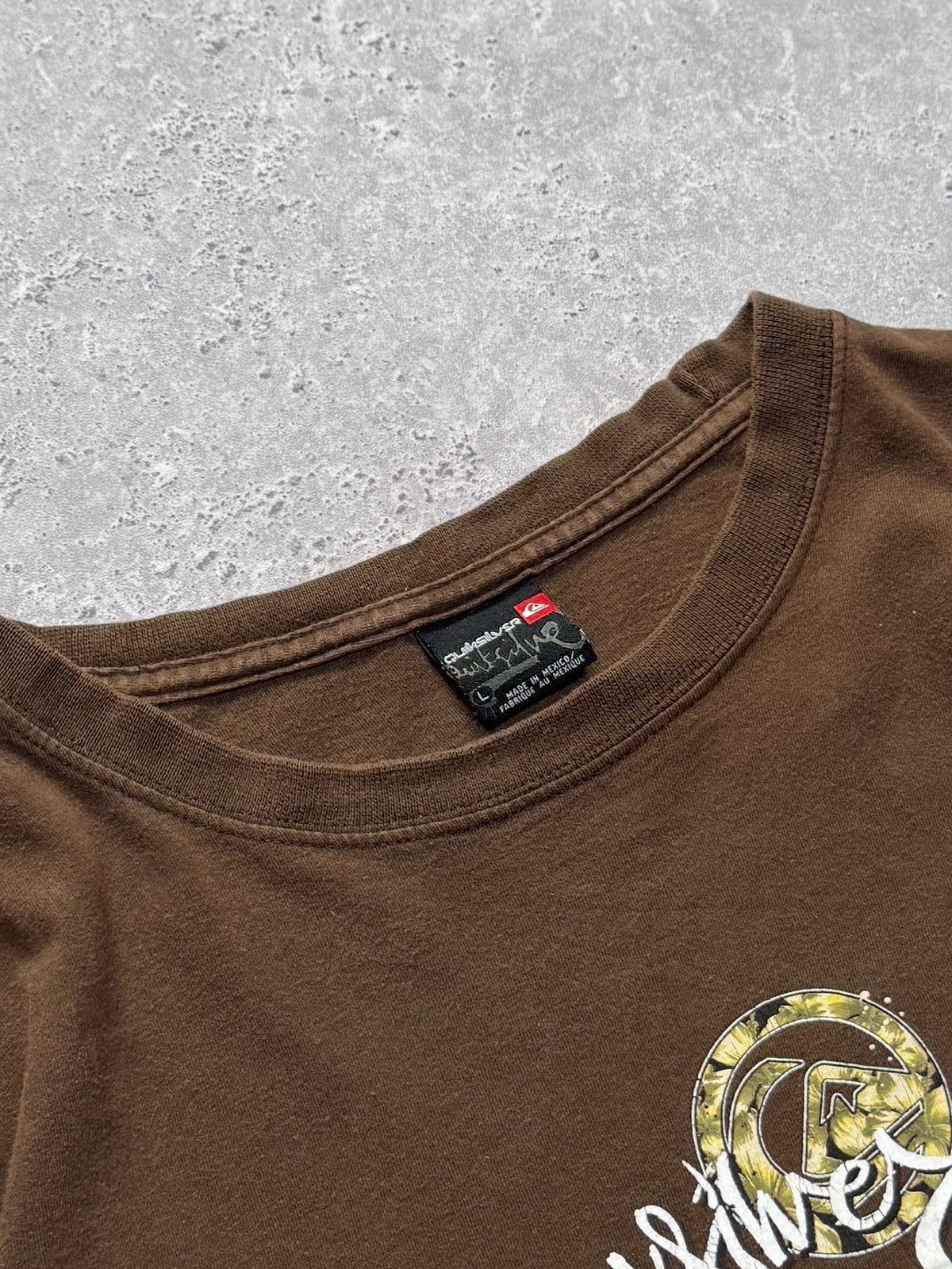 Vintage 2000s Quiksilver Surfwear Logo Tee (L)