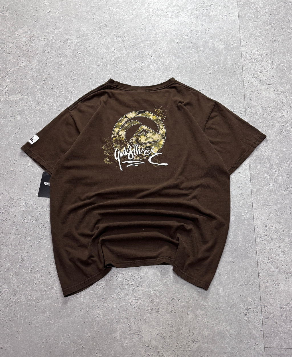 Vintage 2000s Quiksilver Surfwear Logo Tee (L)