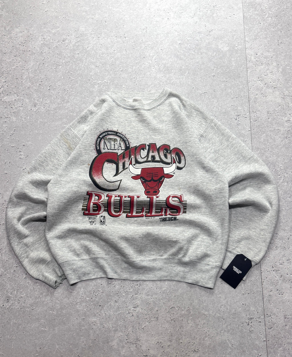 Vintage 90s Chicago Bulls NBA Logo Sweater (M)