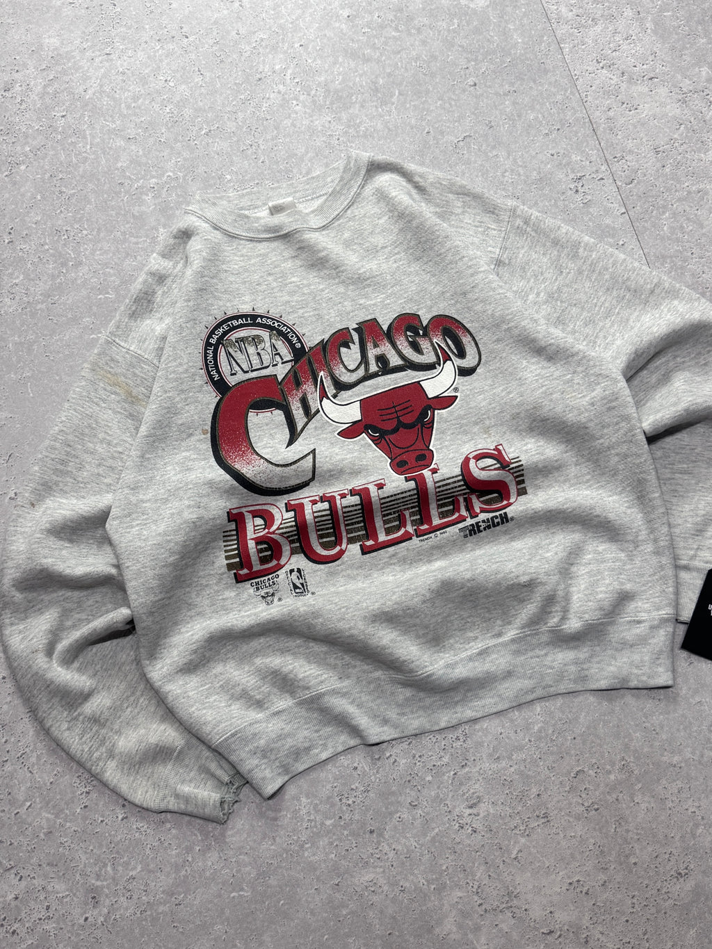 Vintage 90s Chicago Bulls NBA Logo Sweater (M)