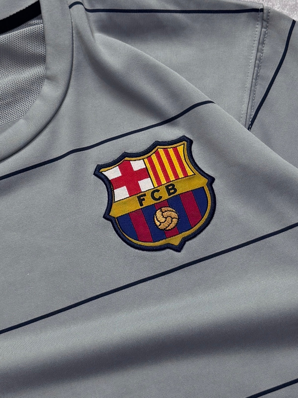 Vintage 2000s Nike X Barcelona FC Training Jersey (M)