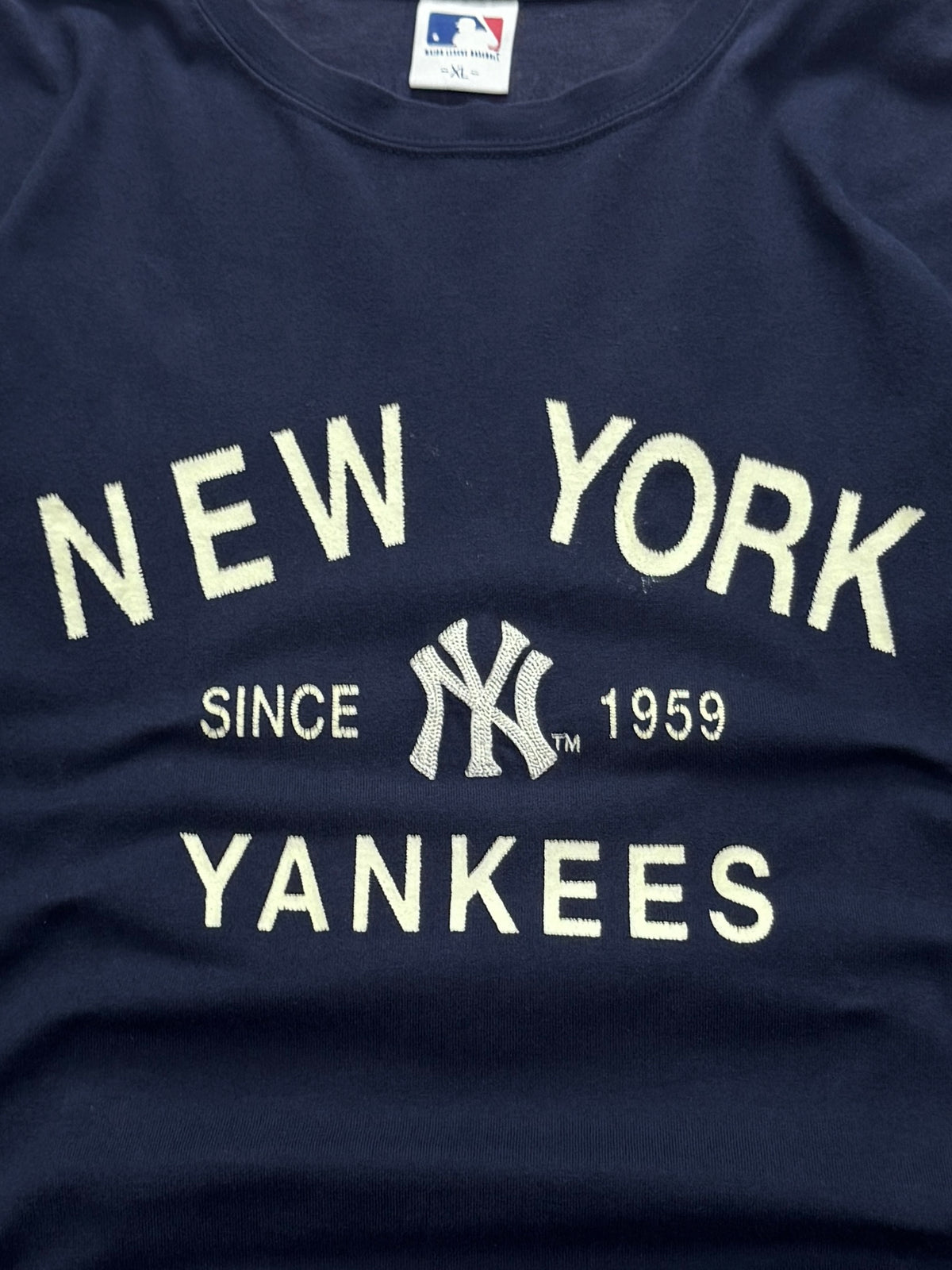 Vintage 2000s New York Yankees Navy Long Sleeve Tee (XL)