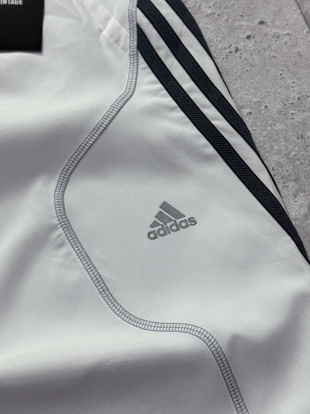 Vintage 2000s Adidas 3/4 Track Shorts (XL)
