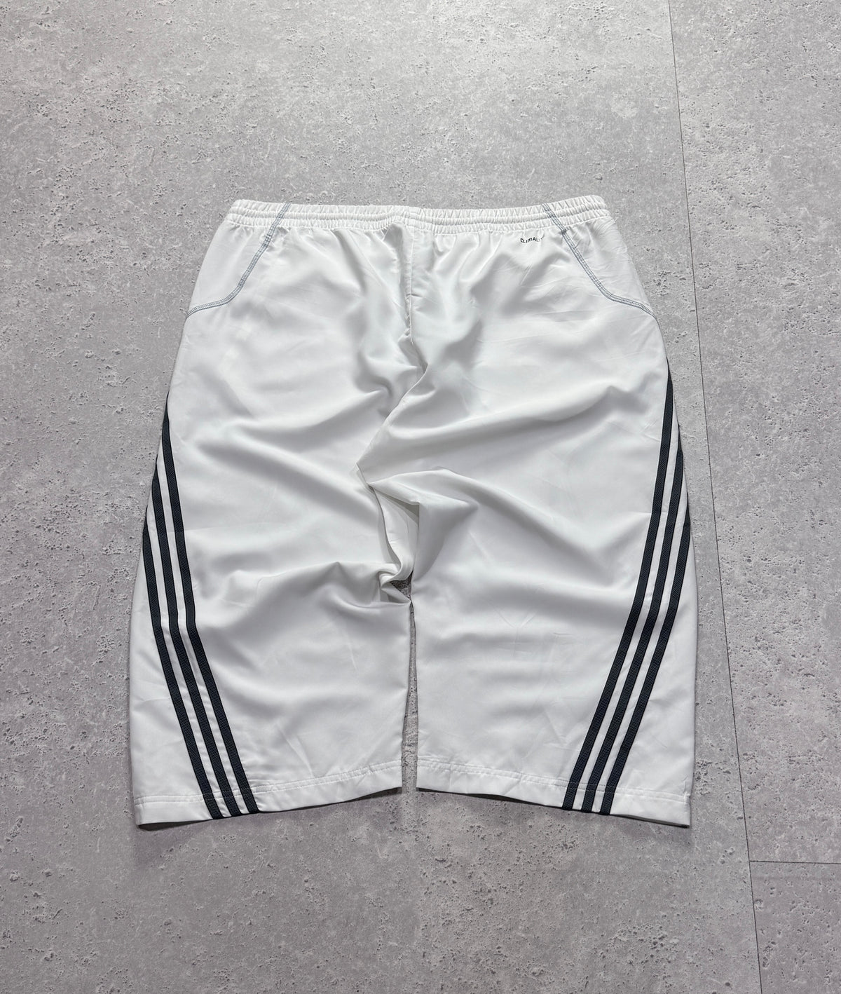Vintage 2000s Adidas 3/4 Track Shorts (XL)