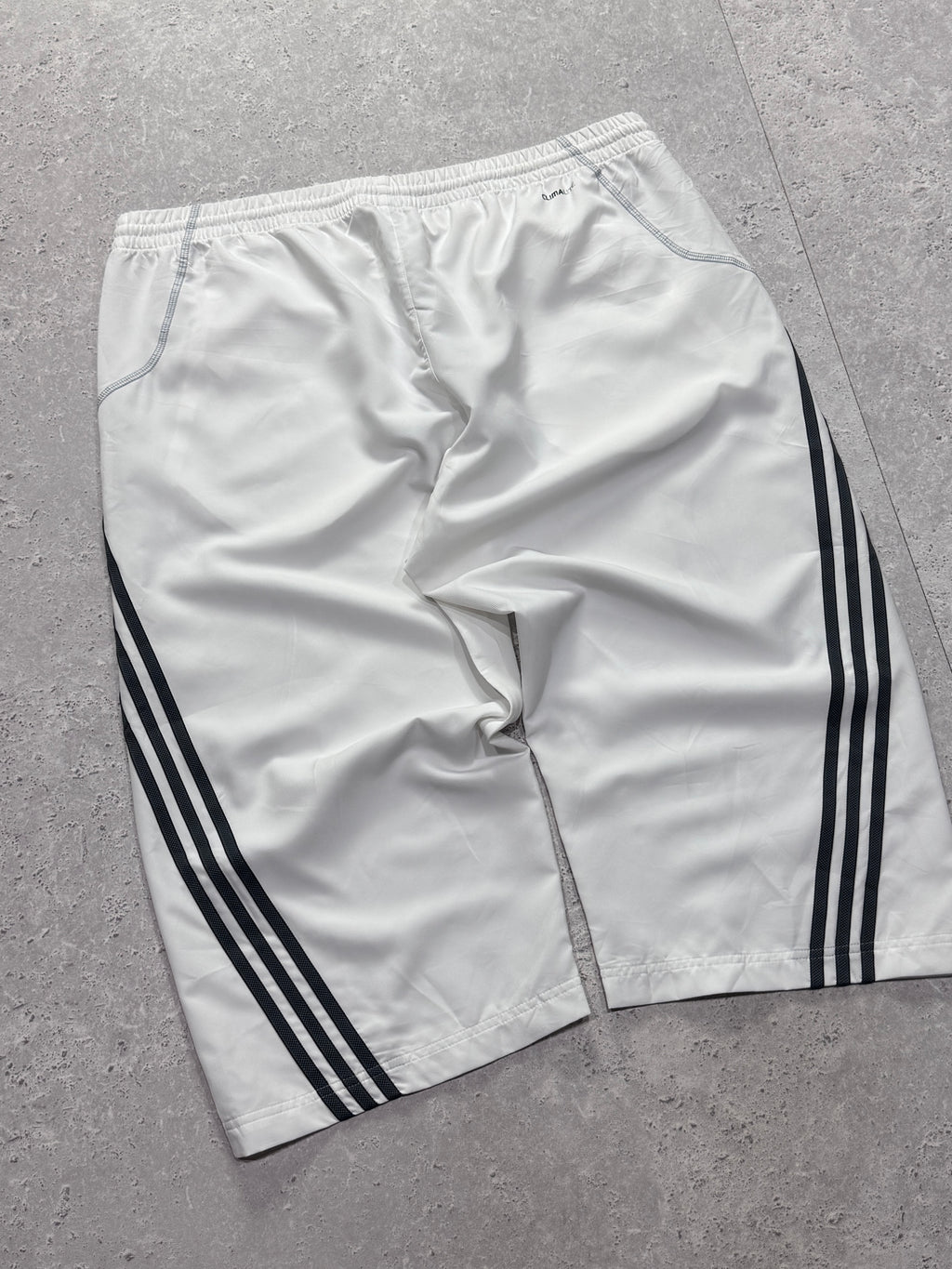 Vintage 2000s Adidas 3/4 Track Shorts (XL)