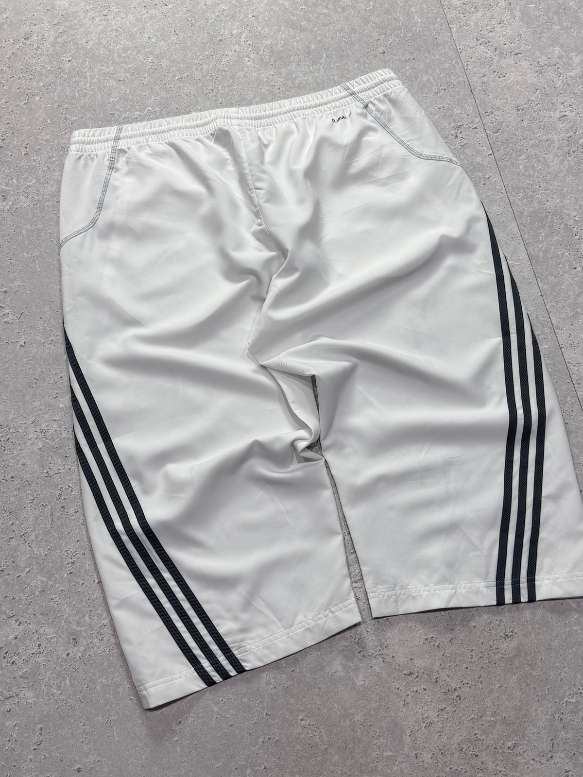 Vintage 2000s Adidas 3/4 Track Shorts (XL)
