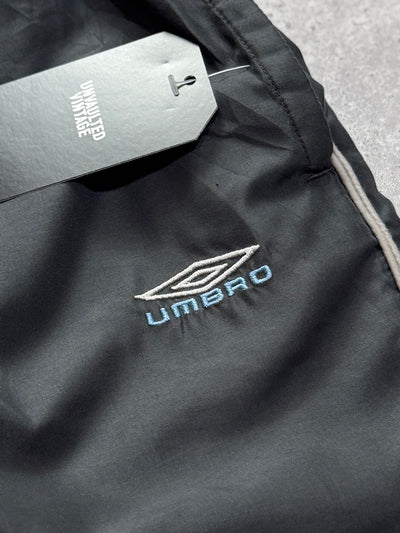 Vintage 2000s Umbro Track Shorts (M)