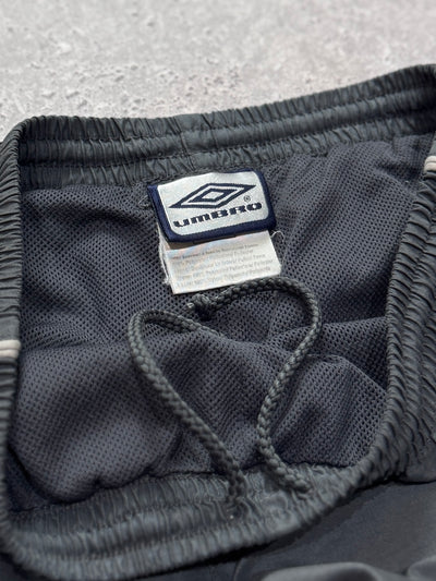 Vintage 2000s Umbro Track Shorts (M)