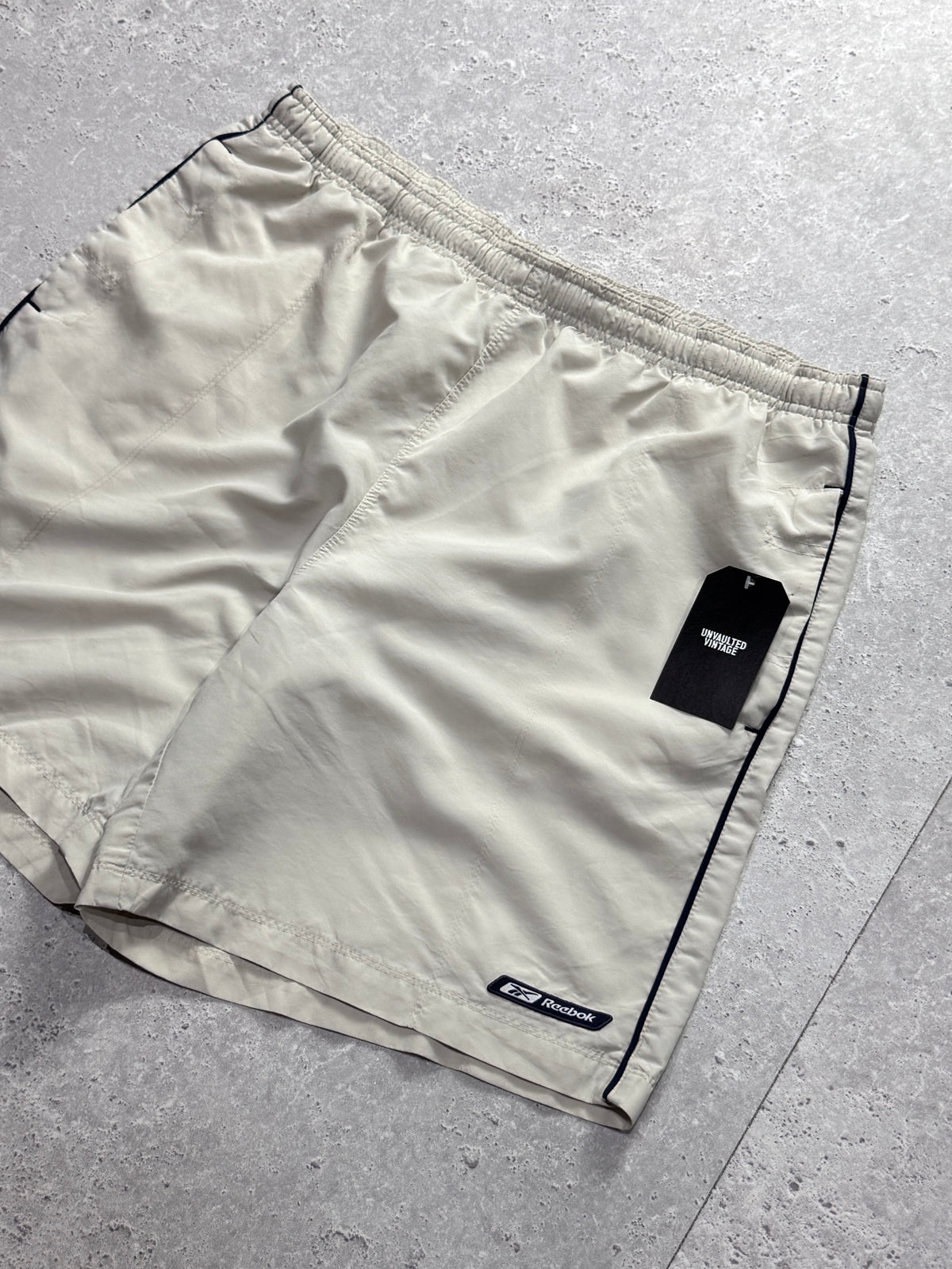 Vintage 2000s Reebok Track Shorts (L)