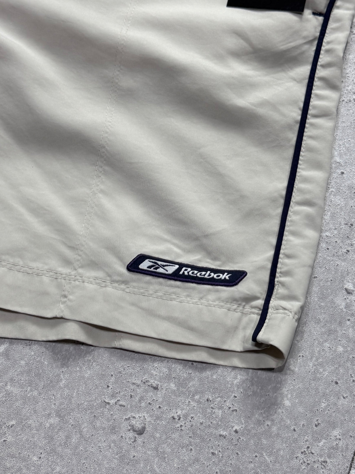 Vintage 2000s Reebok Track Shorts (L)