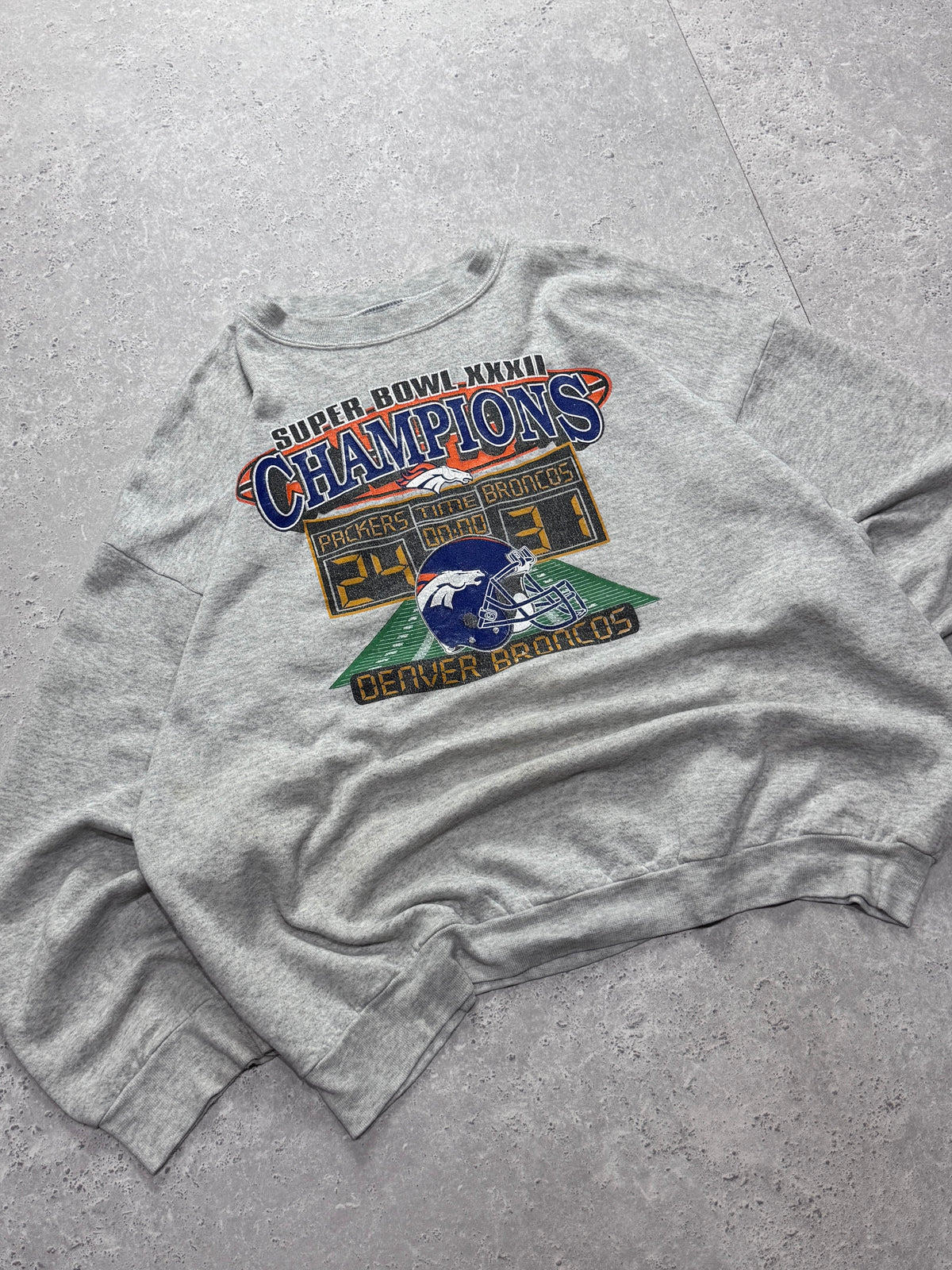 Vintage 90s Denver Broncos Superbowl NFL Sweater (XL)