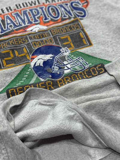 Vintage 90s Denver Broncos Superbowl NFL Sweater (XL)