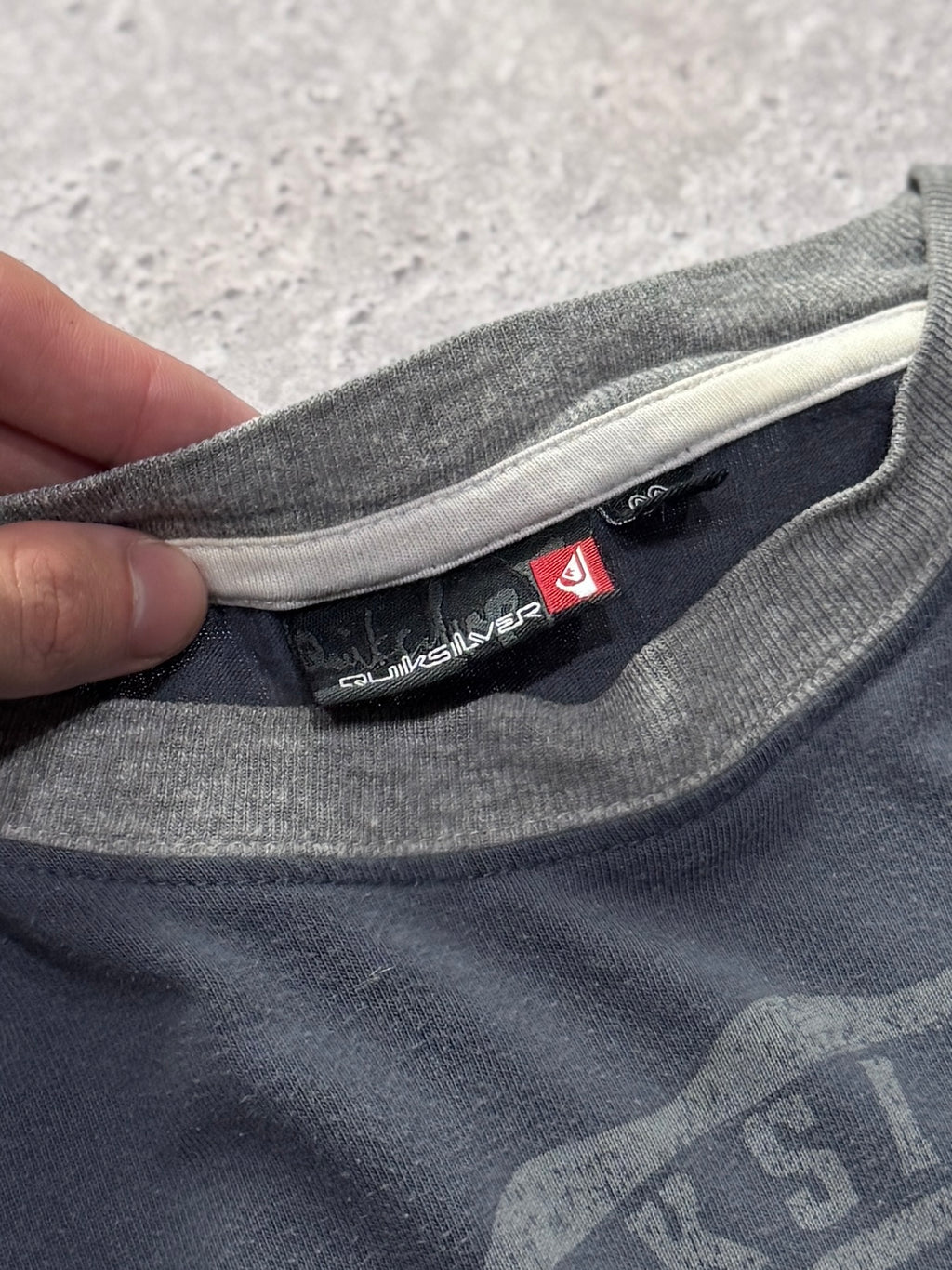 Vintage Y2K Quiksilver Long Sleeve Tee (M)