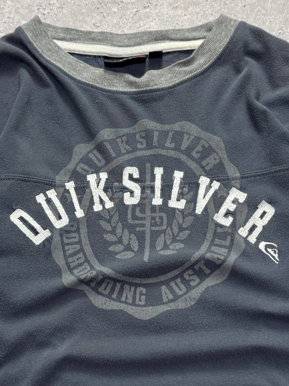 Vintage Y2K Quiksilver Long Sleeve Tee (M)