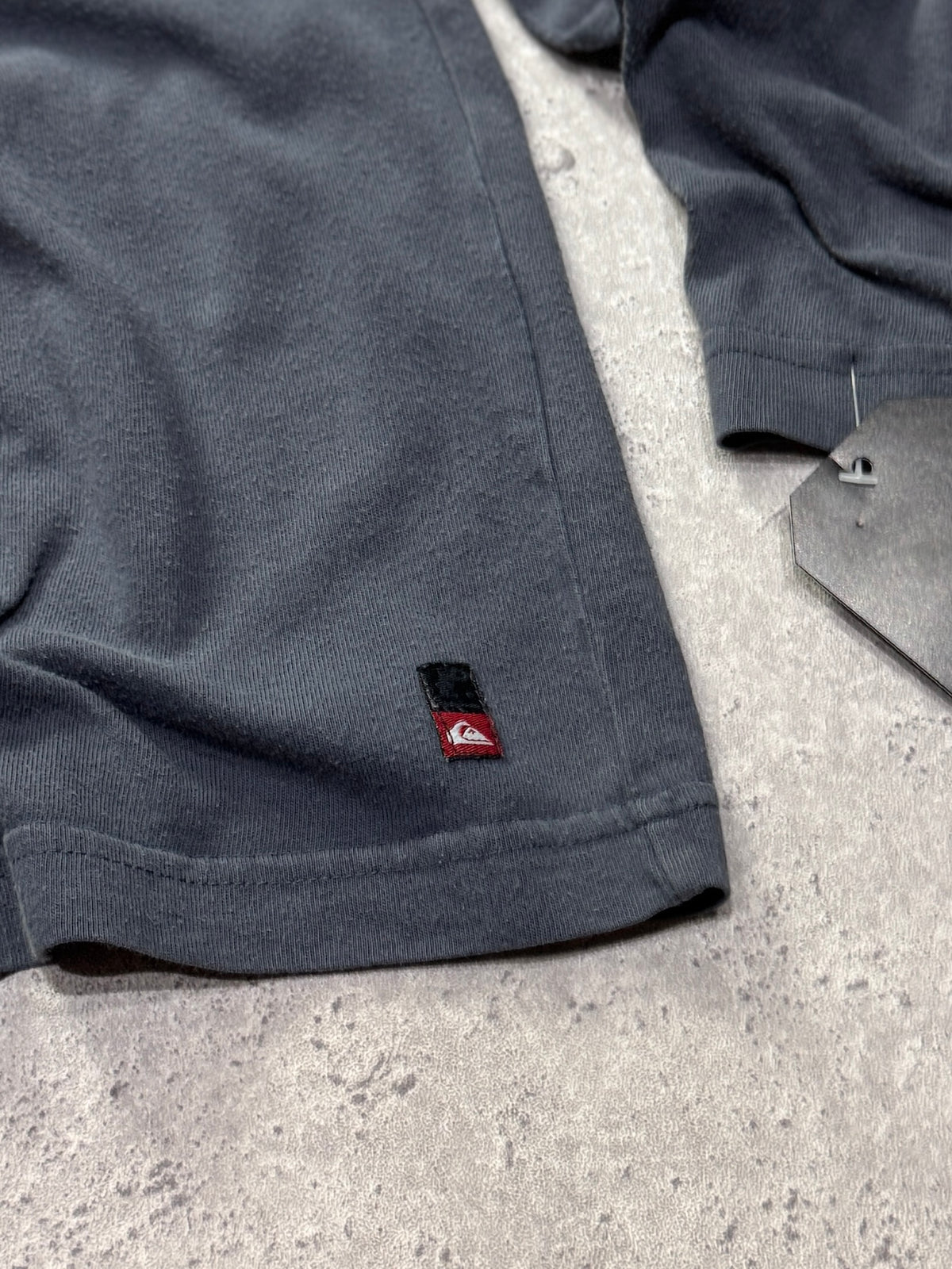 Vintage Y2K Quiksilver Long Sleeve Tee (M)