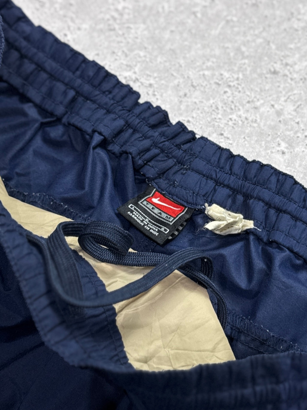 Vintage 90s Nike X Arsenal Gunners Football Track Pants (L)