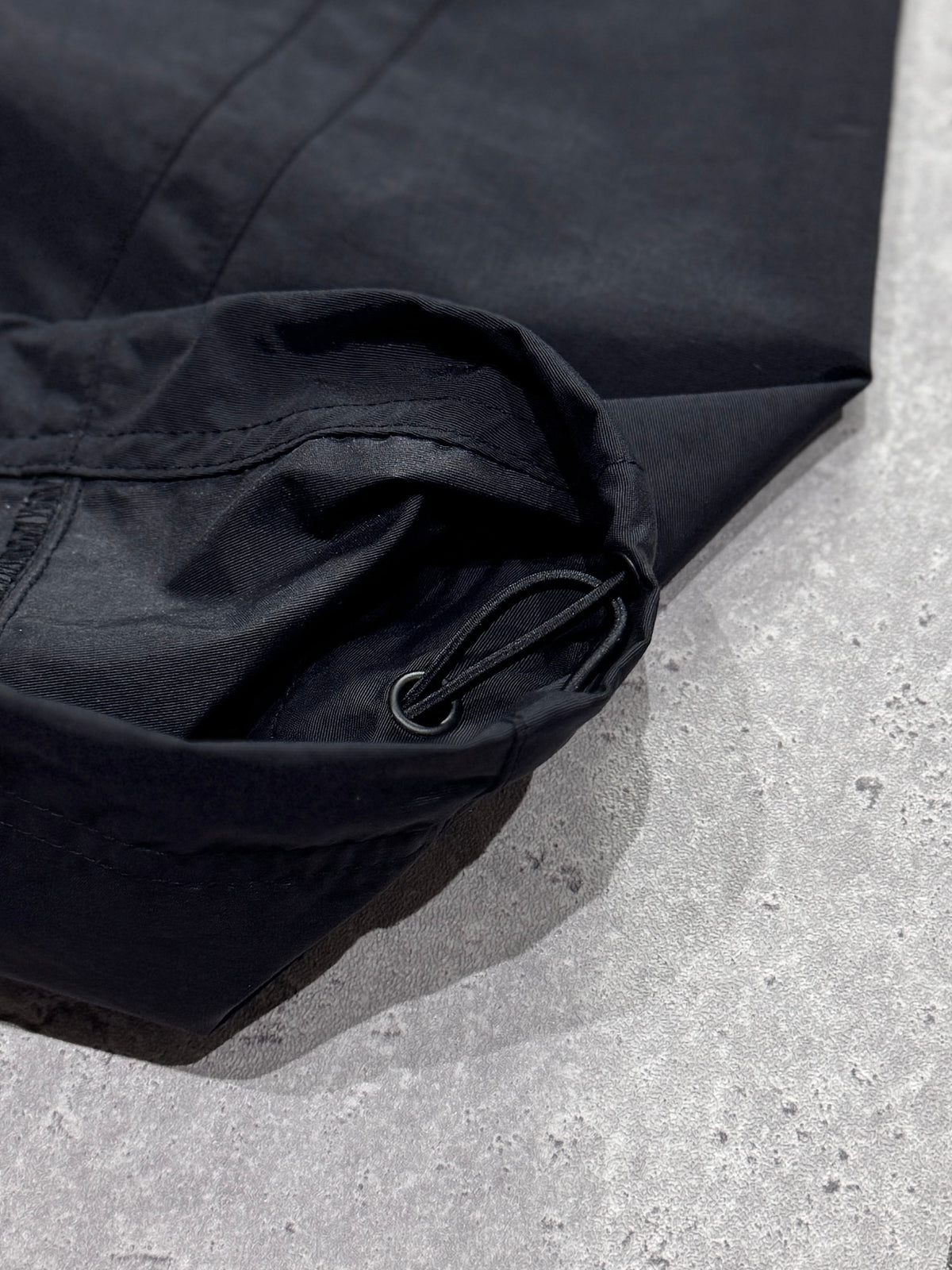 Vintage 2000s Nike Shox 3/4 Track Shorts (L)