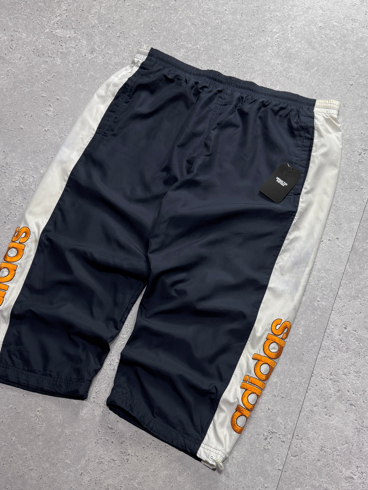 Vintage 2000s Adidas 3/4 Track Shorts (XL)