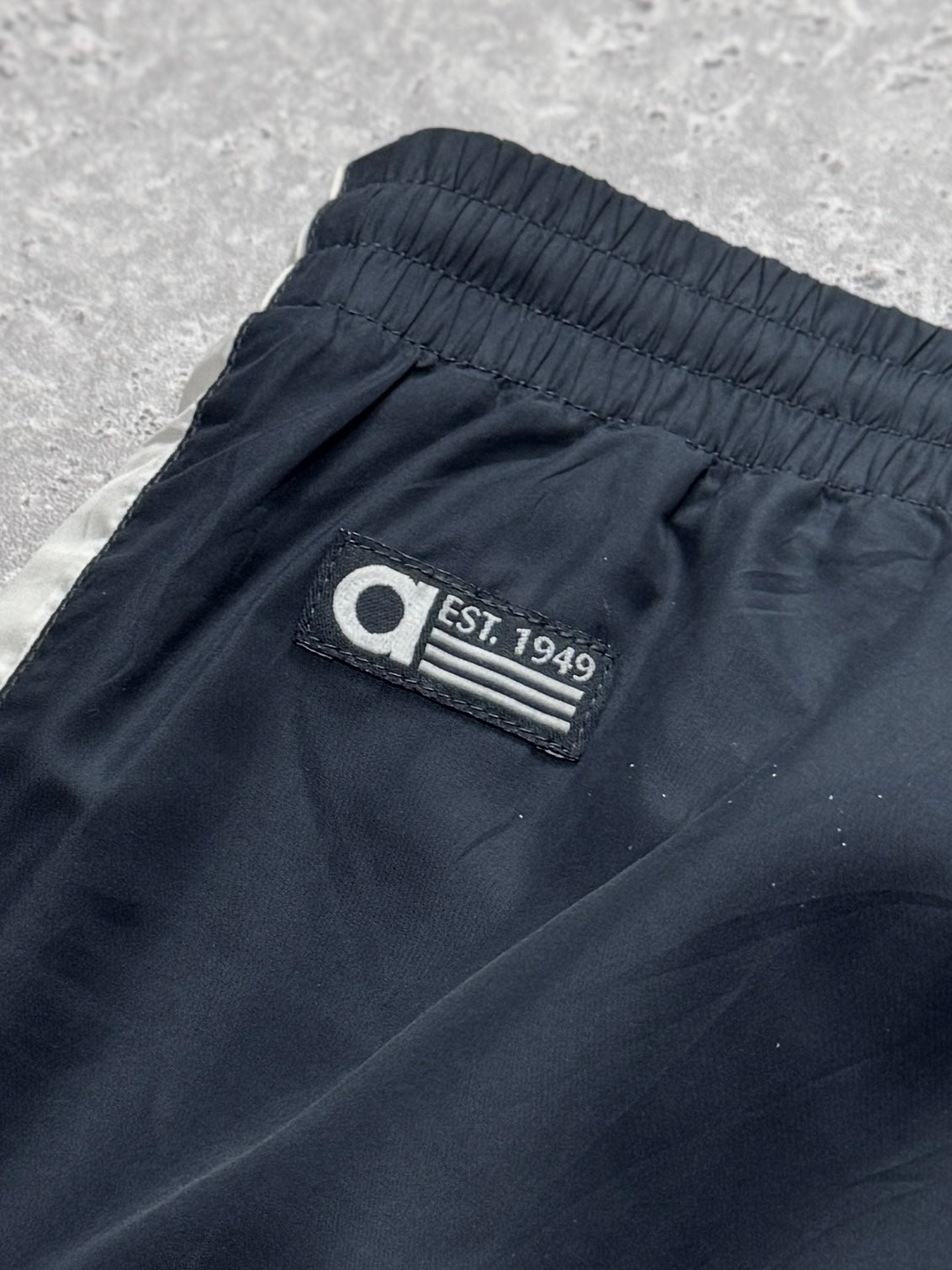 Vintage 2000s Adidas 3/4 Track Shorts (XL)