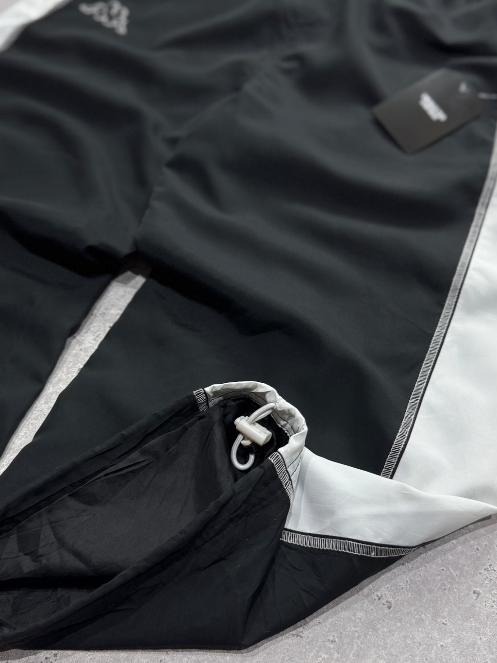 Vintage 2000s Kappa Adjustable 3/4 Track Shorts (M)