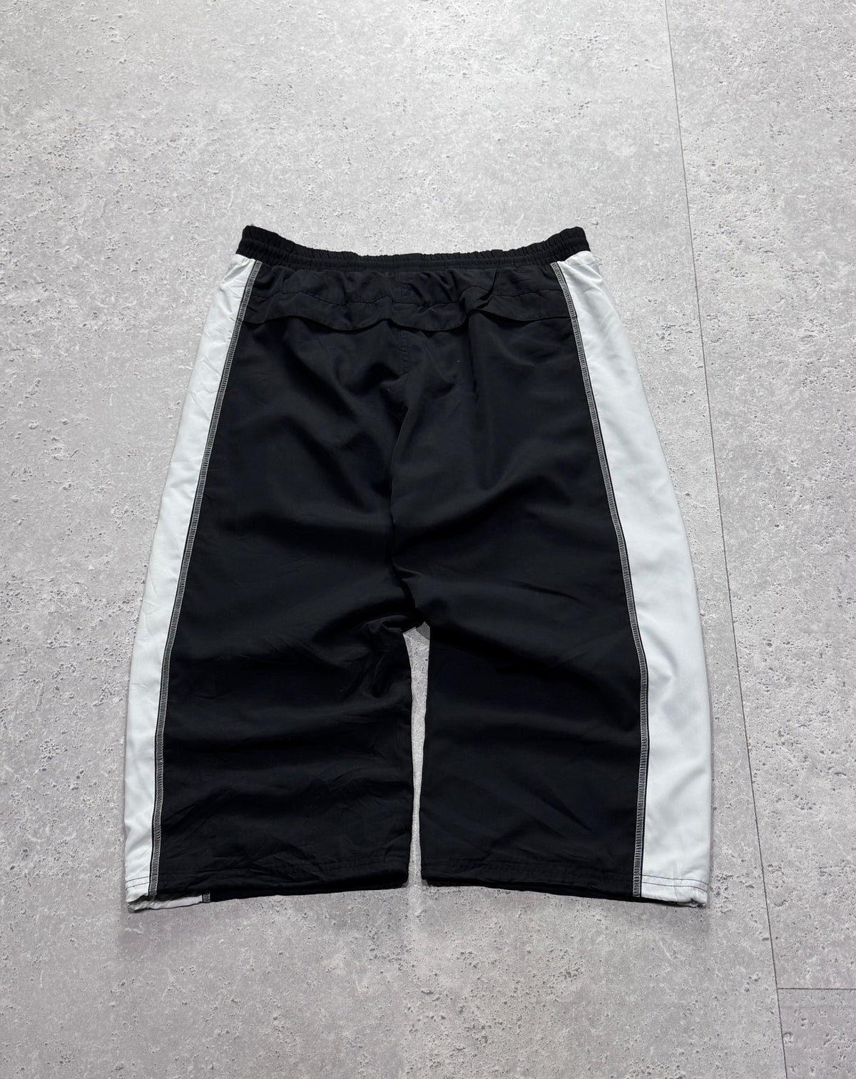 Vintage 2000s Kappa Adjustable 3/4 Track Shorts (M)