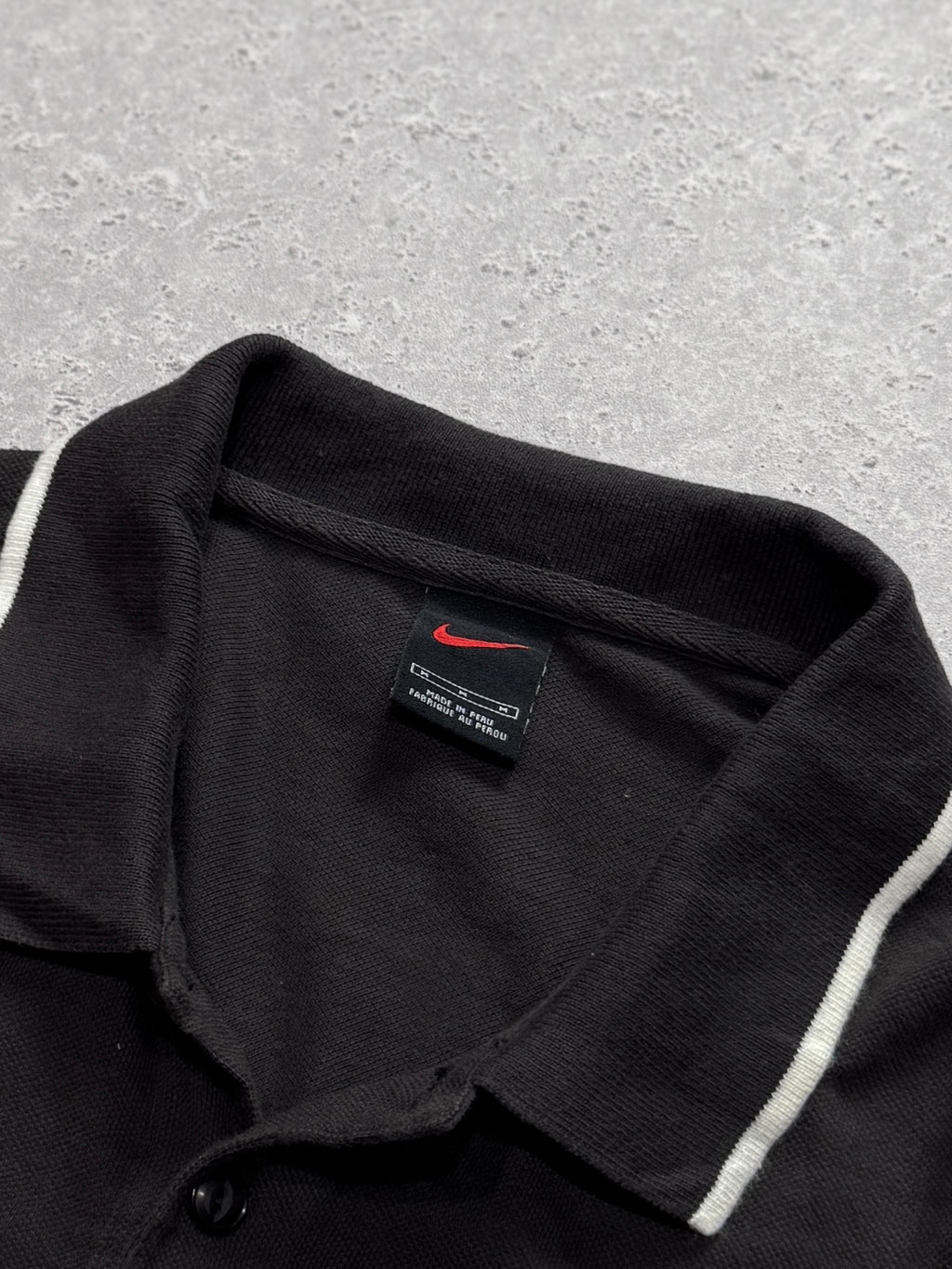 Vintage 2000s Nike Polo Shirt (L)